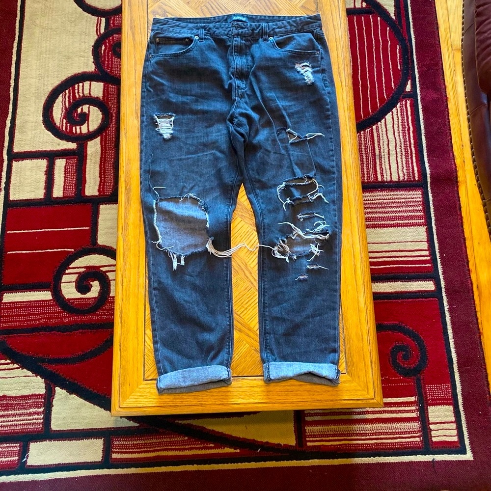 Men's Elwood Black/Grey distressed jeans